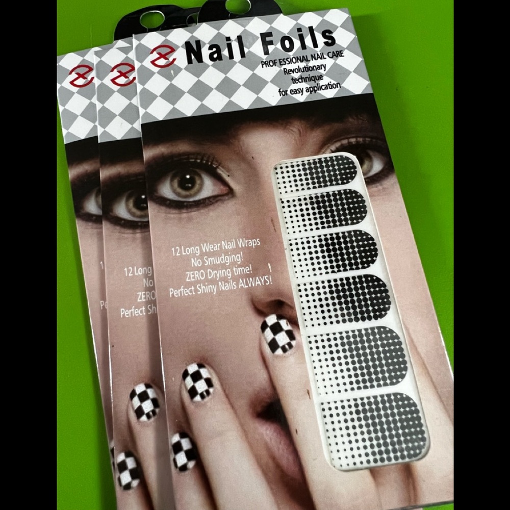 INSTANT NAIL FOILS graphic print fast wrap apply fashion fun: geometric pattern